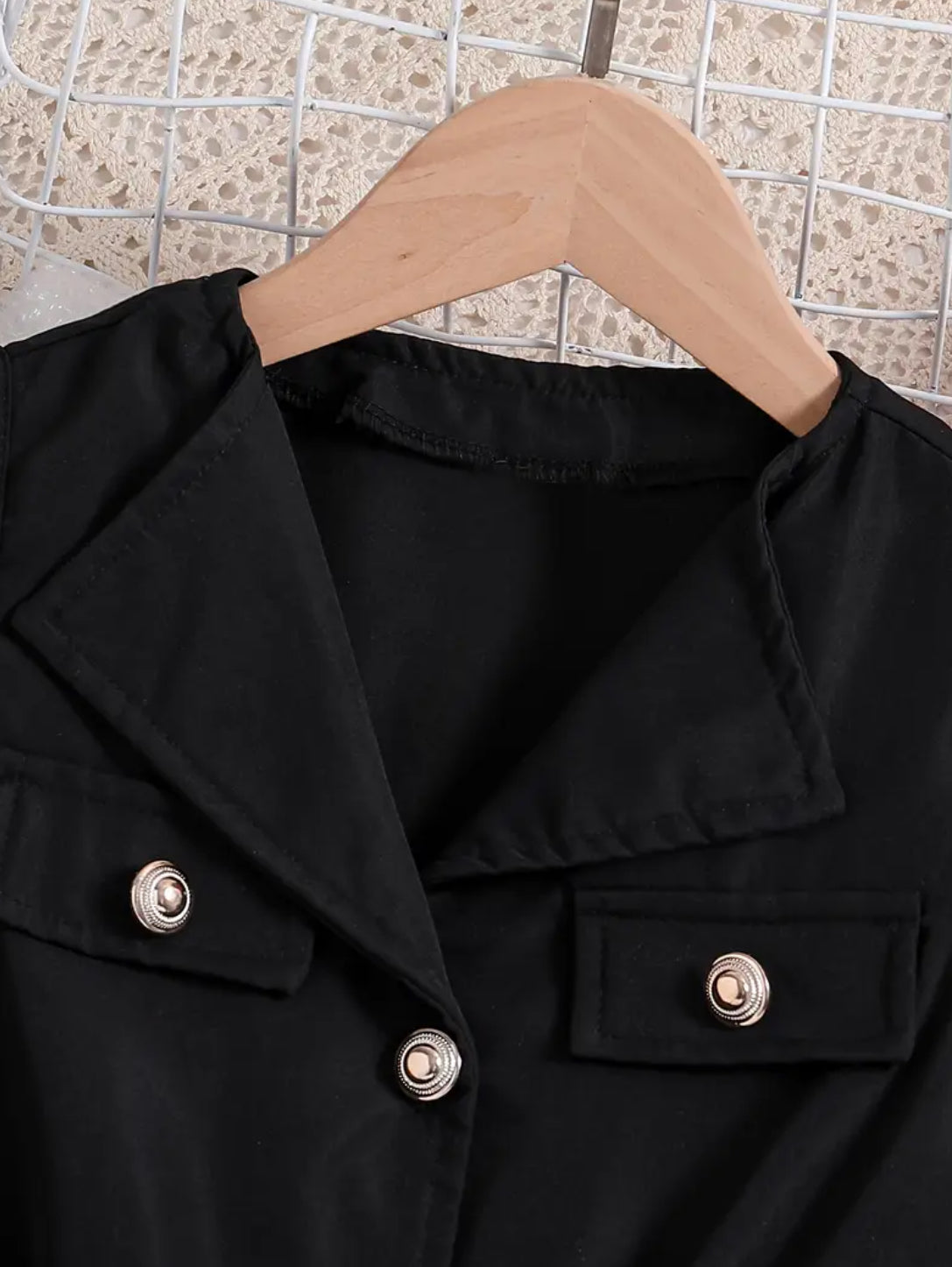 ‘PROFESH’ 🖤 Stylish Solid Color Sleeveless Lapel Jumpsuit With Belt For Girls 