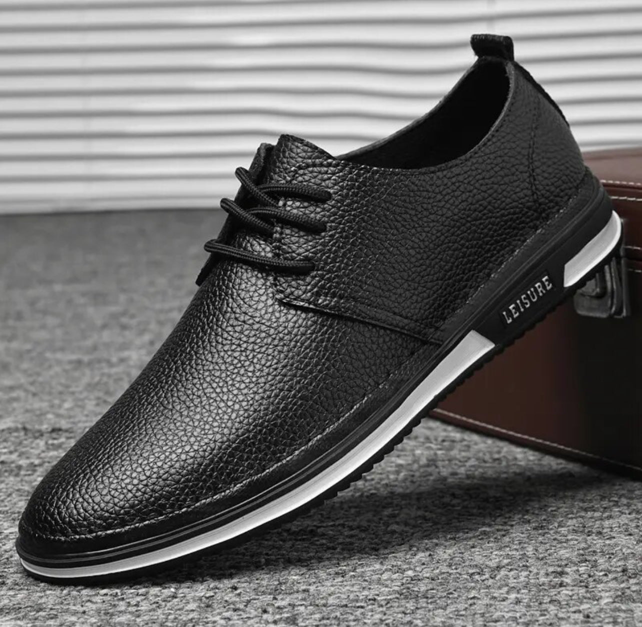 Nuevos zapatos de vestir de cuero genuino para hombre de estilo británico