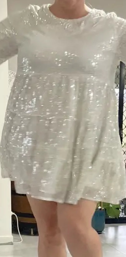 Qafa e ekuipazhit me gjysmë mëngë "Elegance me sequined", veshje e lirshme - deri në 2XL