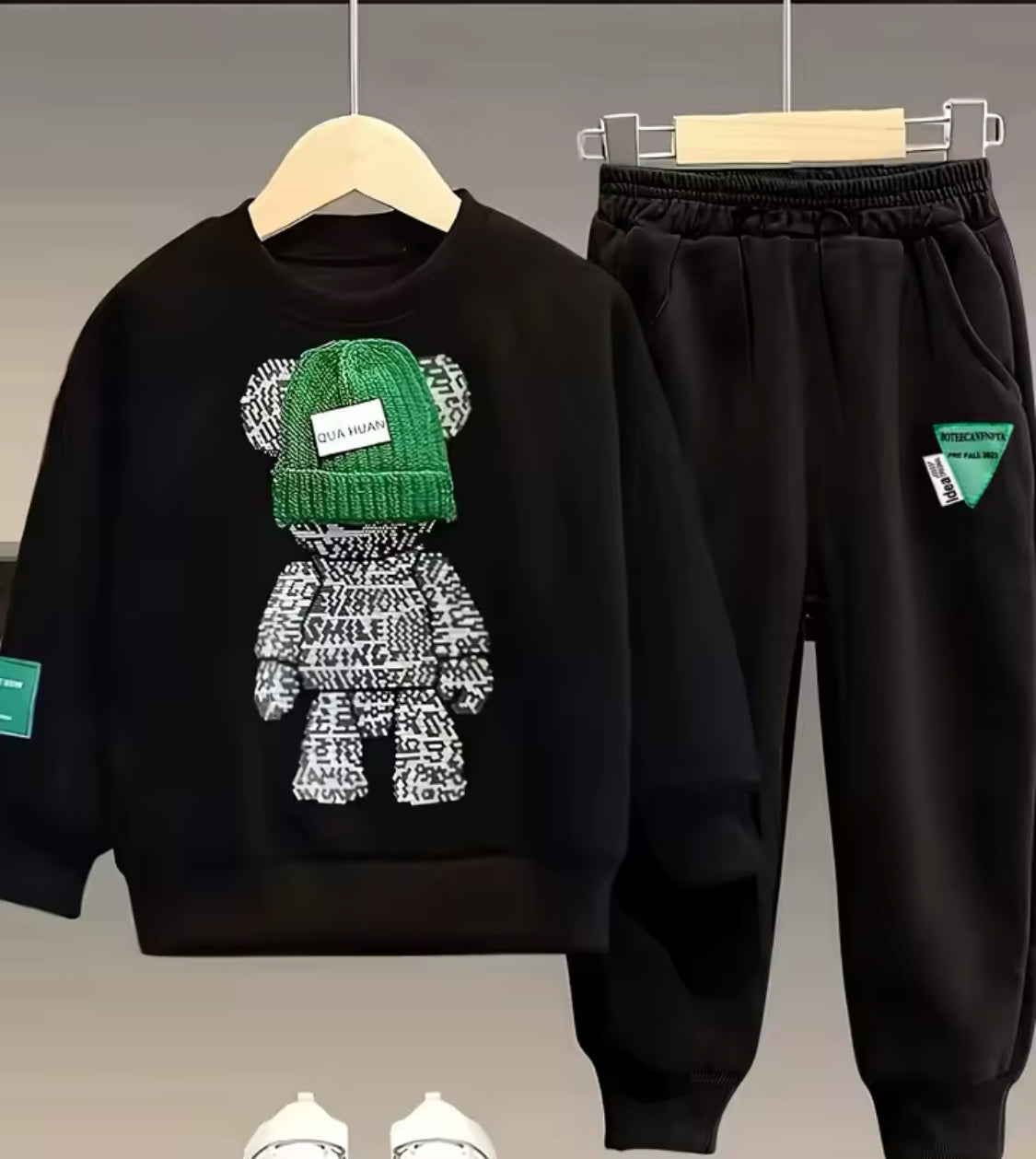 Kid’s Embroidery Bear Pullover Sweatshirts and Sweatpants 🧸