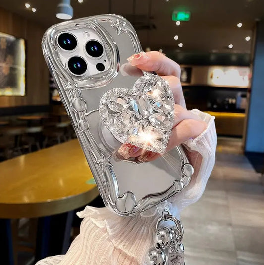 Funda para iPhone con forma de corazón y acabado en plata galvanizada con pulsera de cuerda