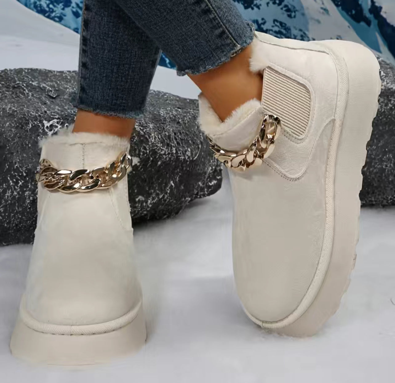 Women's Solid Color Plush Boots, Soft Sole Platform Chain Decor Snow Boots, Warm Lined Non-slip Boots