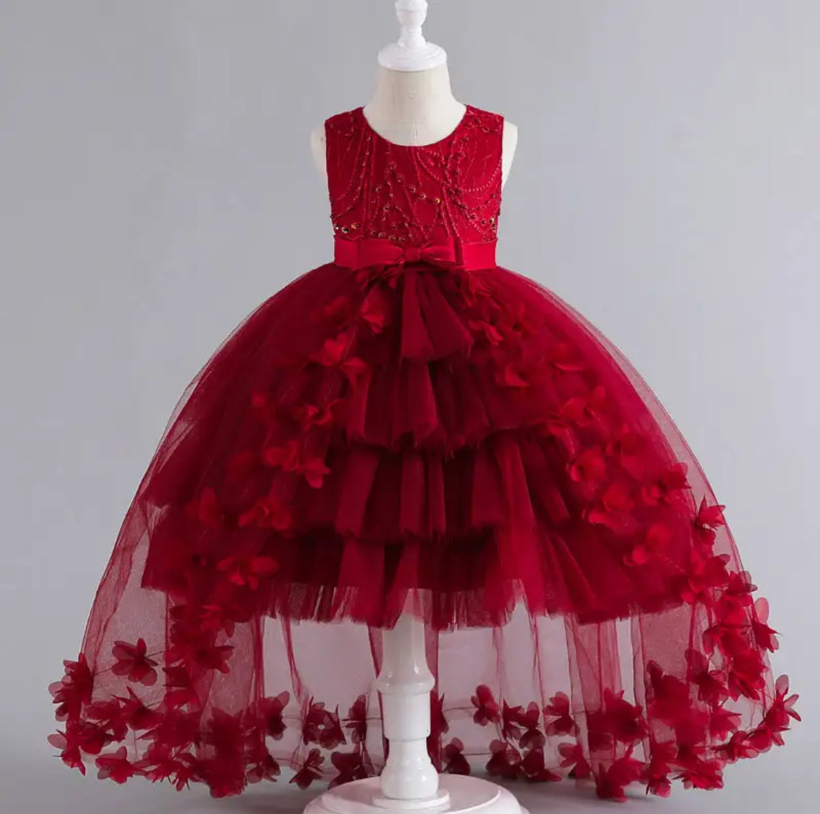 Elegante vestido de princesa con flores y tutú para niña con cola suelta