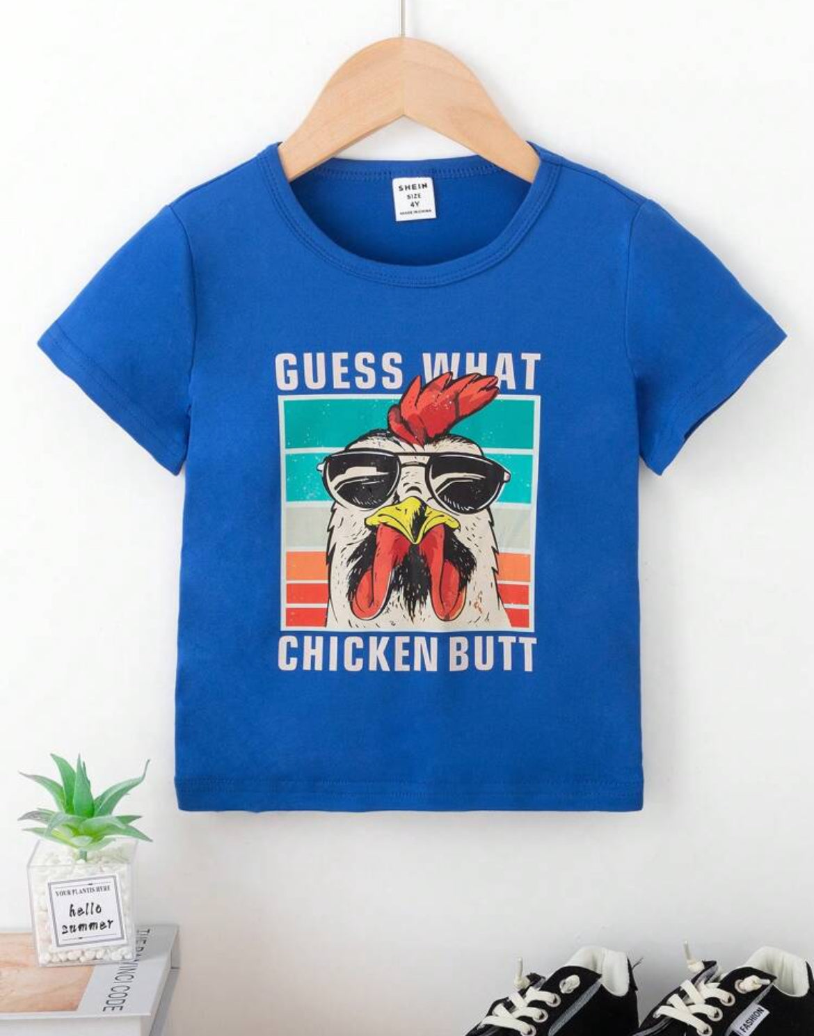 Camiseta de manga corta para niño pequeño “Ckicken Butt”