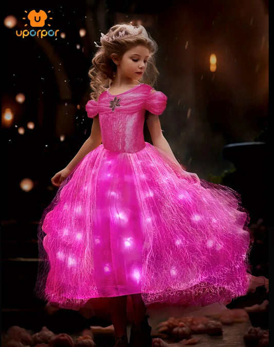 Hermoso vestido rosa con luces LED y detalle de estrellas de princesa Twinkle