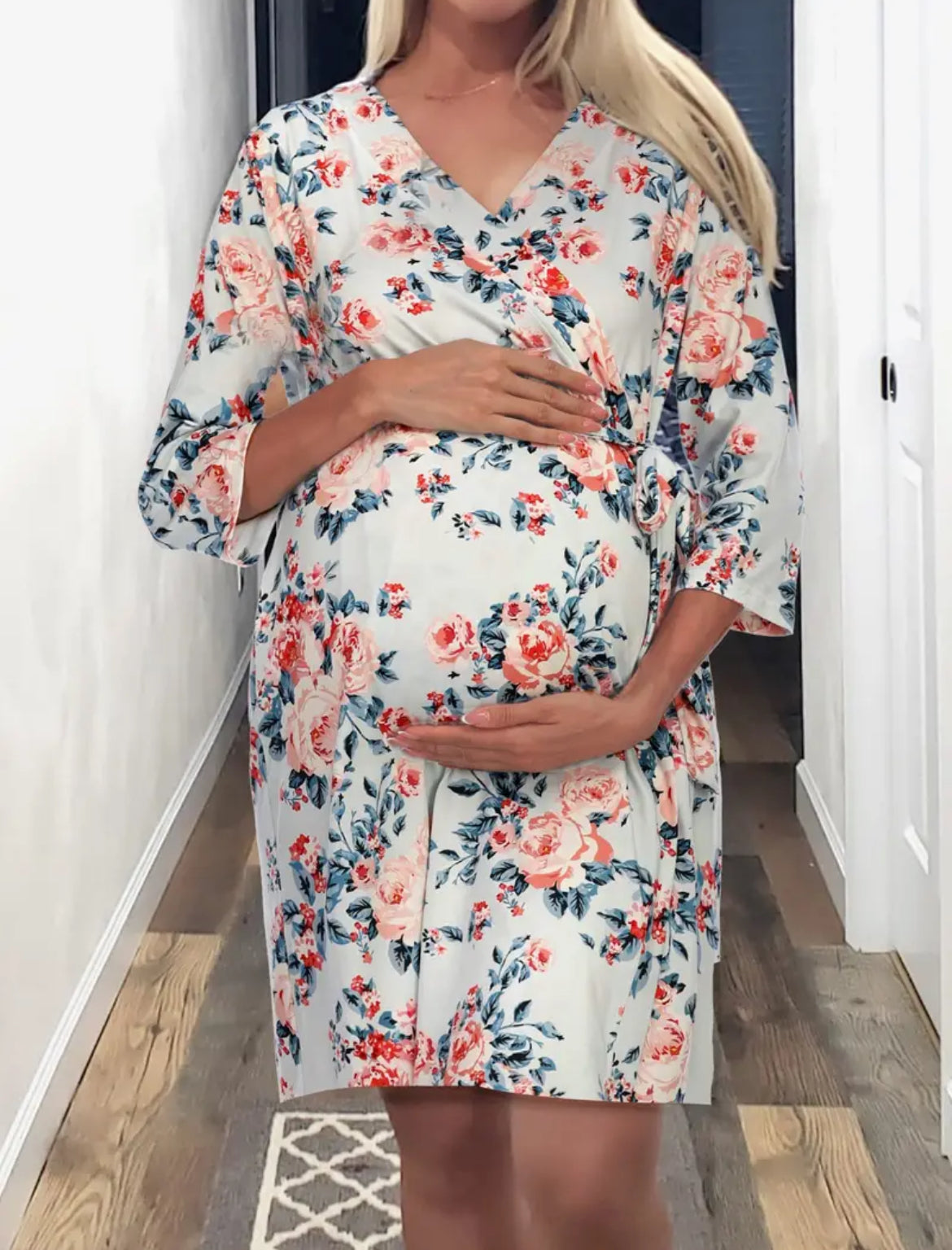 Bata elegante de hospital con flores Ropa de dormir para partos, lactancia y maternidad