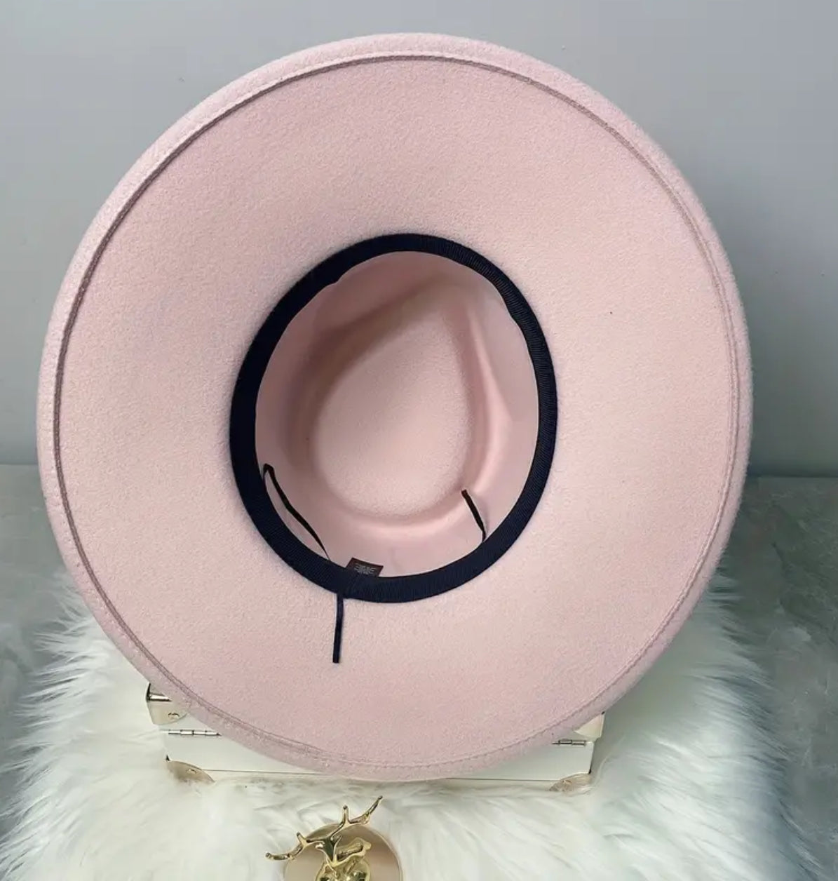 Sombrero Fedora elegante de fieltro rosa con flores de encaje del salvaje oeste