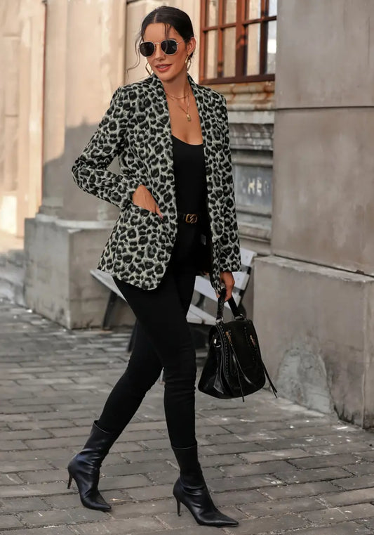 Blazer elegante de manga larga con solapa y frente abierto con estampado de leopardo