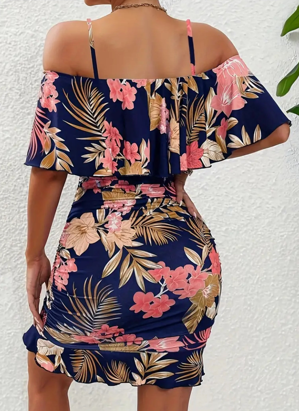 Vestido ajustado con hombros descubiertos y estampado floral vibrante: mangas cortas elegantes, escote elegante, tela cómoda, perfecto para primavera y verano, ropa de mujer, ropa de uso diario, vestido de fiesta