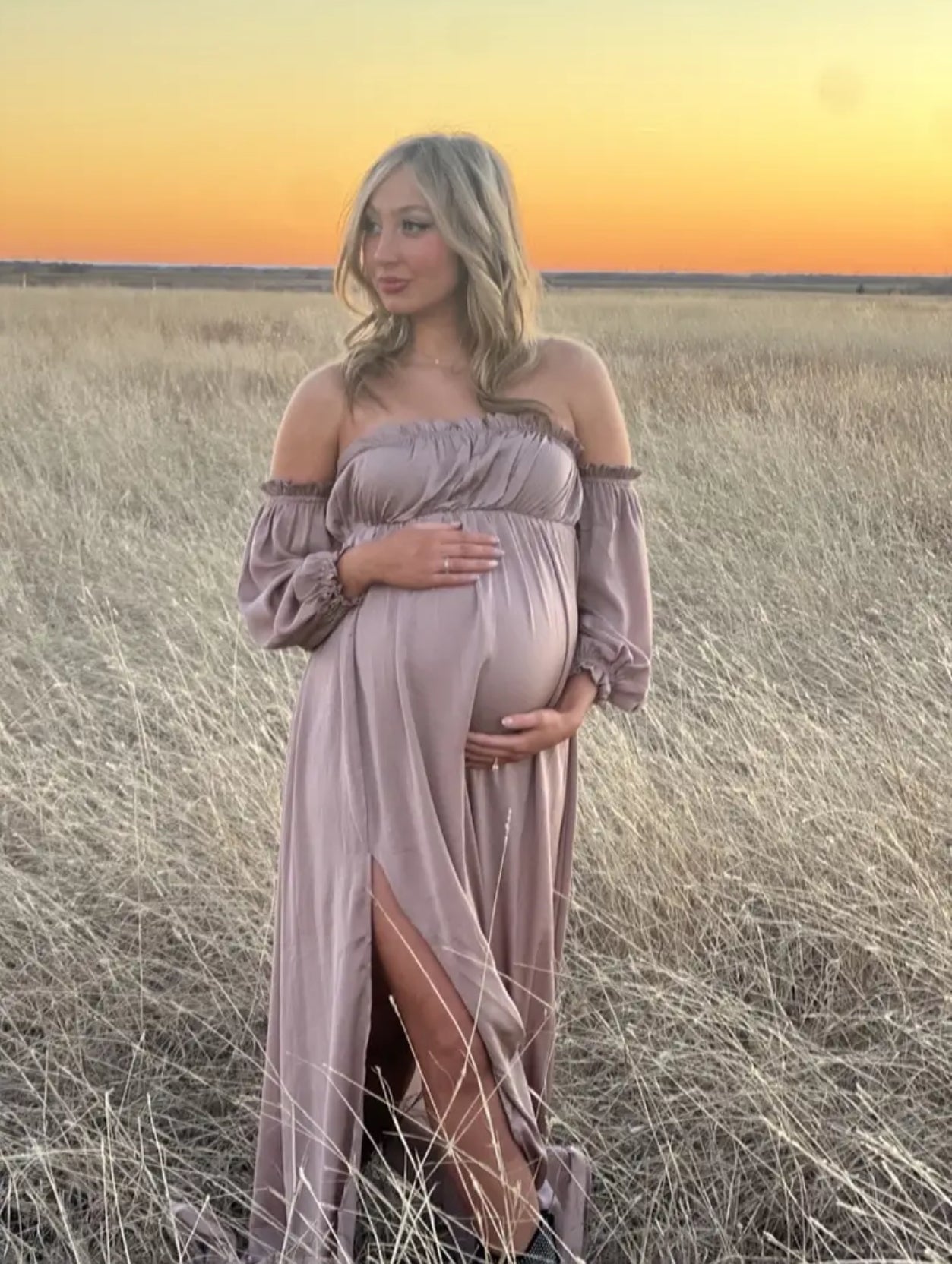 Vestido de maternidad con hombros descubiertos - Colección de maternidad para embarazadas 🌙⭐️