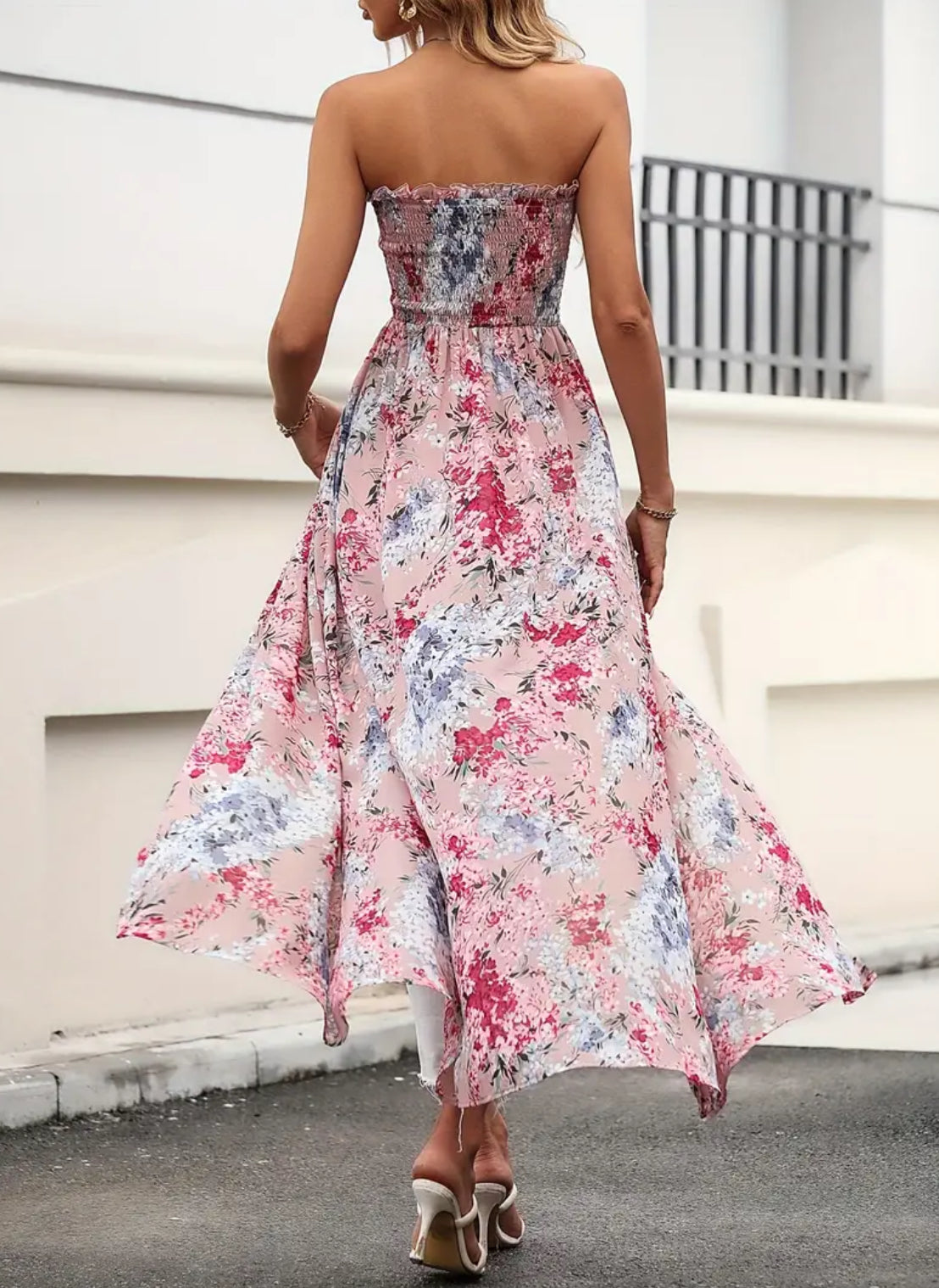 Elegant Sleeveless Flowy Silhouette, Dress / Top