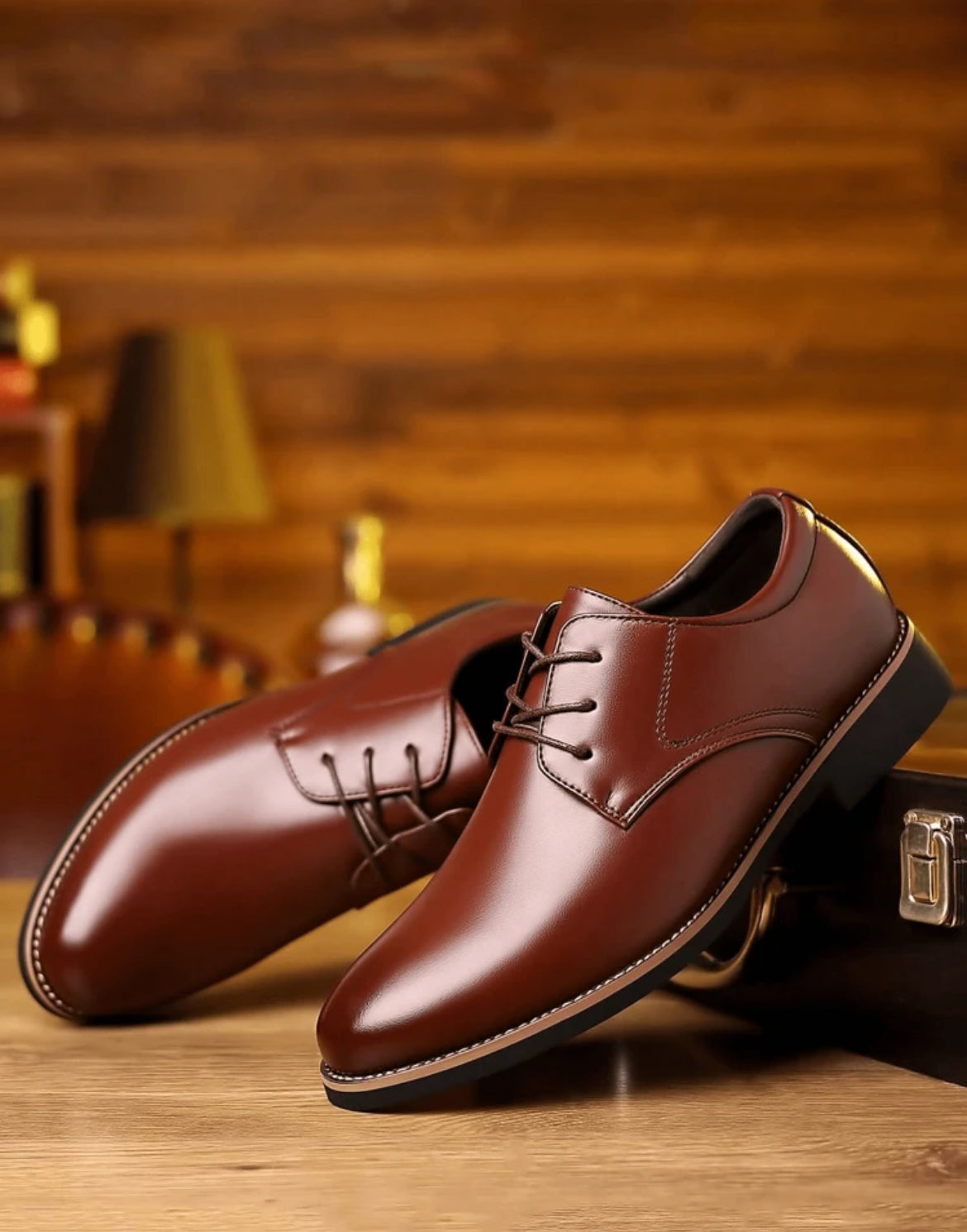 Zapatos de negocios casuales para hombres 'ricos'