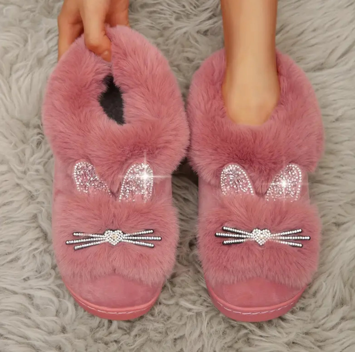 Rhinestone Plush Cat Slippers - Cozy Warm Fluffy Soft Sole Slip-On Fuzzy Home Slippers with Velvet Lining