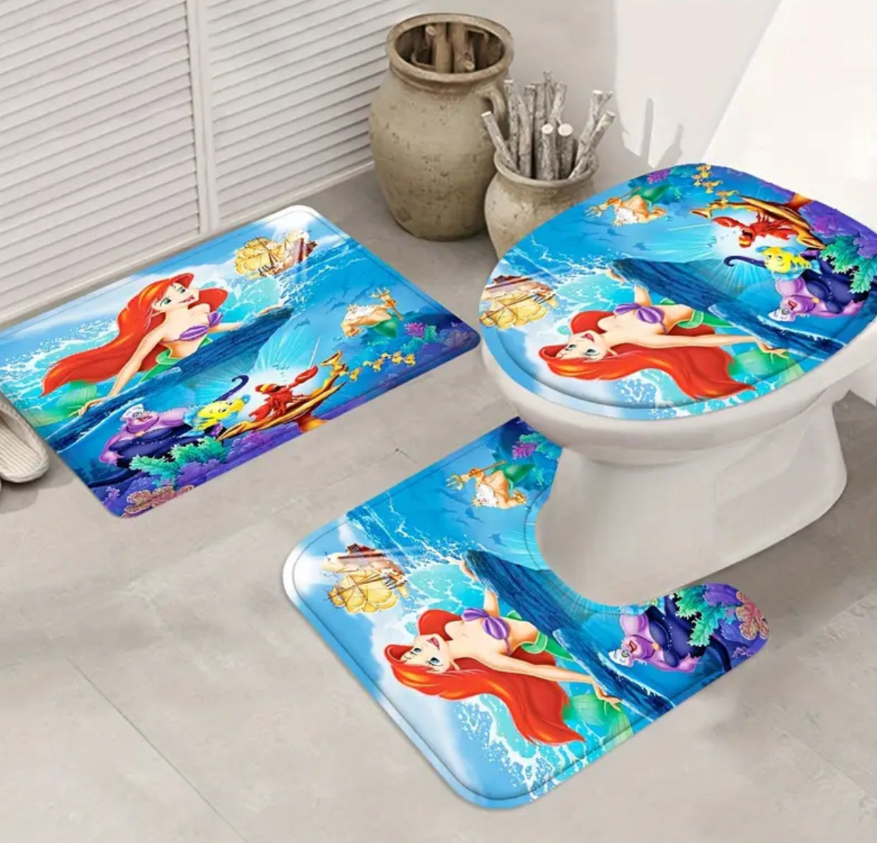 Disney’s Little Mermaid-Themed 4-Piece Bathroom Set. Hooks Included.