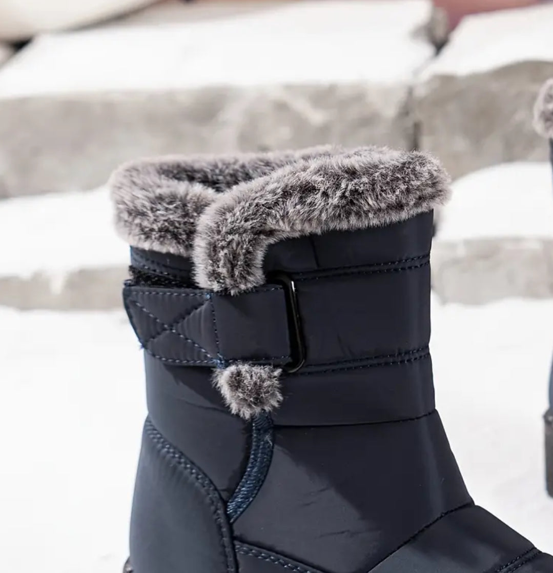 “Canada Winter” Non-Slip, Hook-and-loop Fastener Closure, Warm Fleece Lining, Wedge Heel