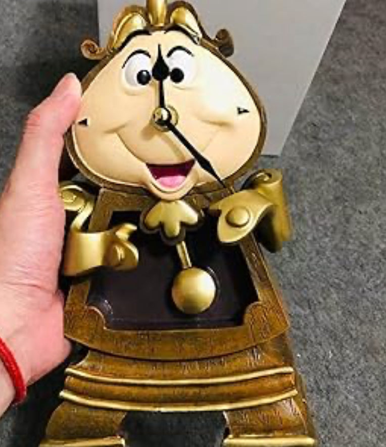 Figuras de acción de Disney de La Bella y la Bestia: Cogsworth, Mr Clock, estatua de lámpara de vela Lumiere