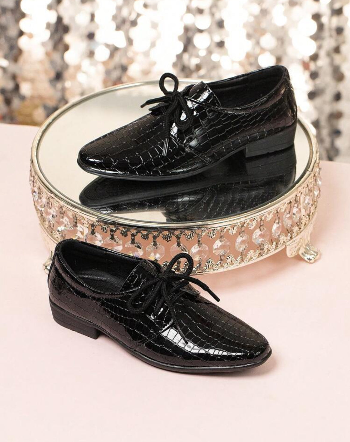 “Swanky Boys” Embossed Classic Retro Chelsea Pointed Leather Shoes