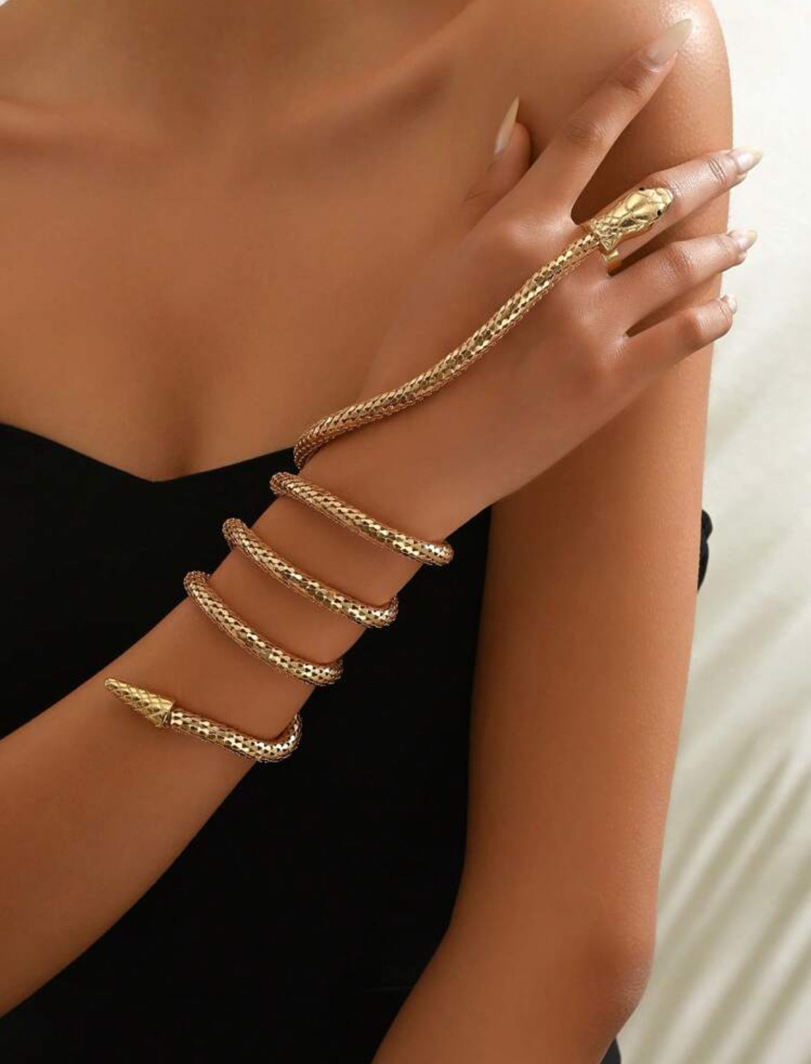 Snake Wrap Around, Connected Finger Bracelet, 1Pc Metallic Gold