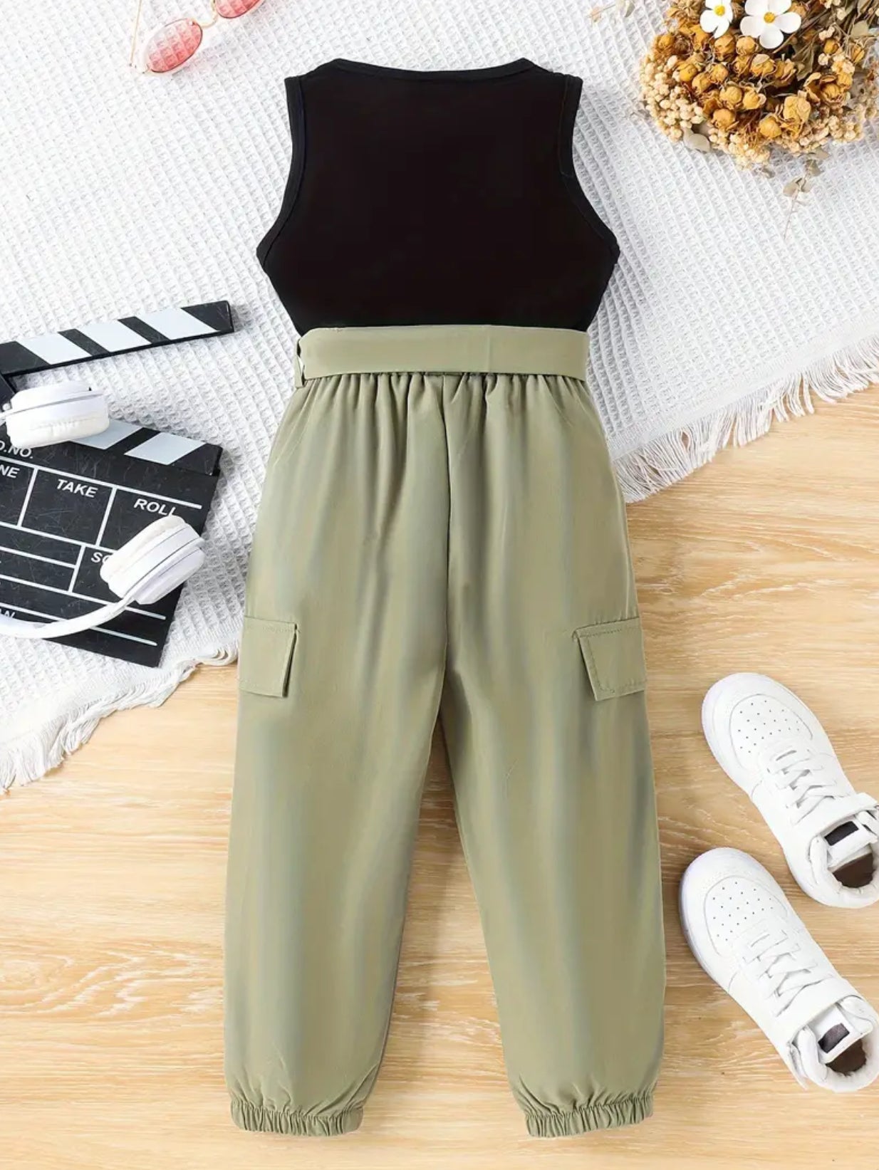 2pcs, MINI INFLUENCER Print Sleeveless Top + Jogger Pants Set