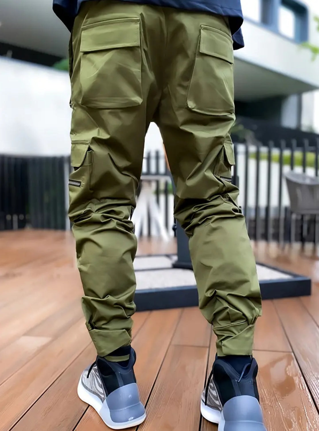 Men's Cargo Pants - Loose Straight Sports Joggers with Multi Pockets & Reflective Details