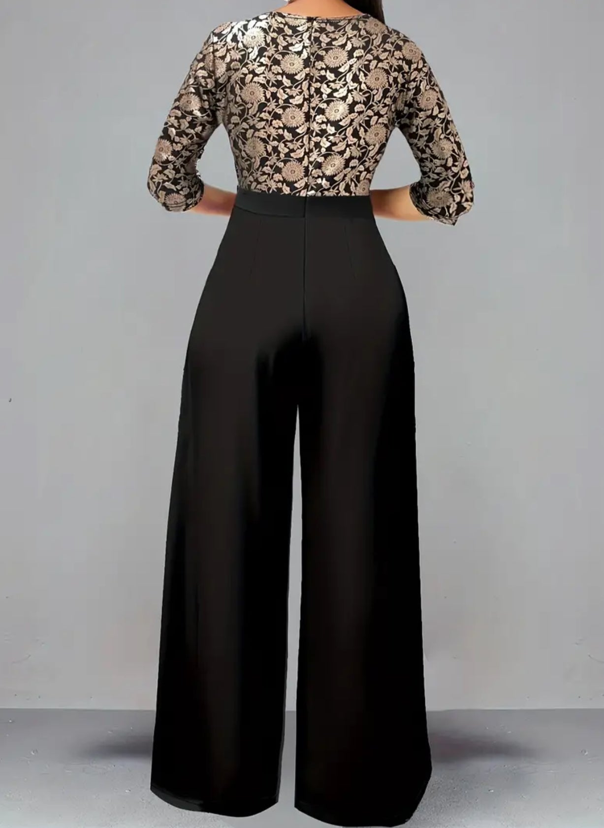 Jumpsuit me kryq me print me lule, me mëngë elegante me jakë V 3/4