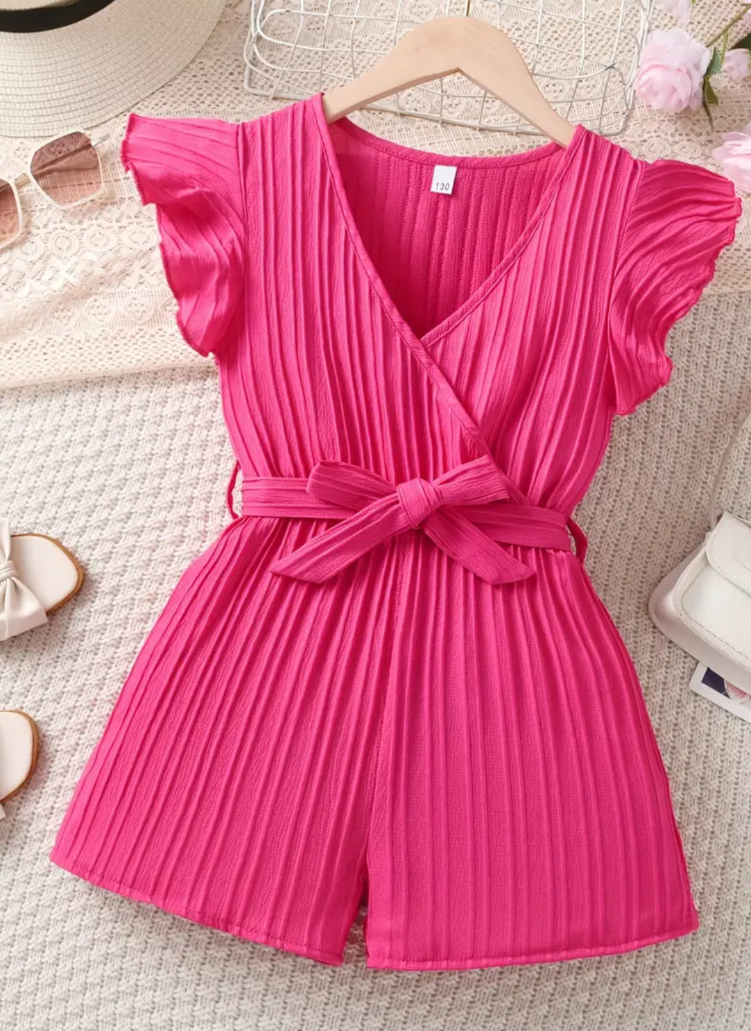 Chic V-Neck Belted Romper - Flutter Sleeve, Perfect for Casual Summer 🌺