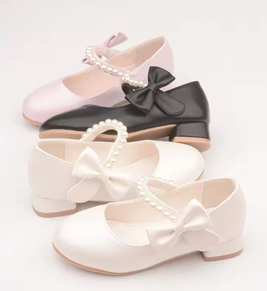 Girls ‘Bows & Pearls’ Shoes