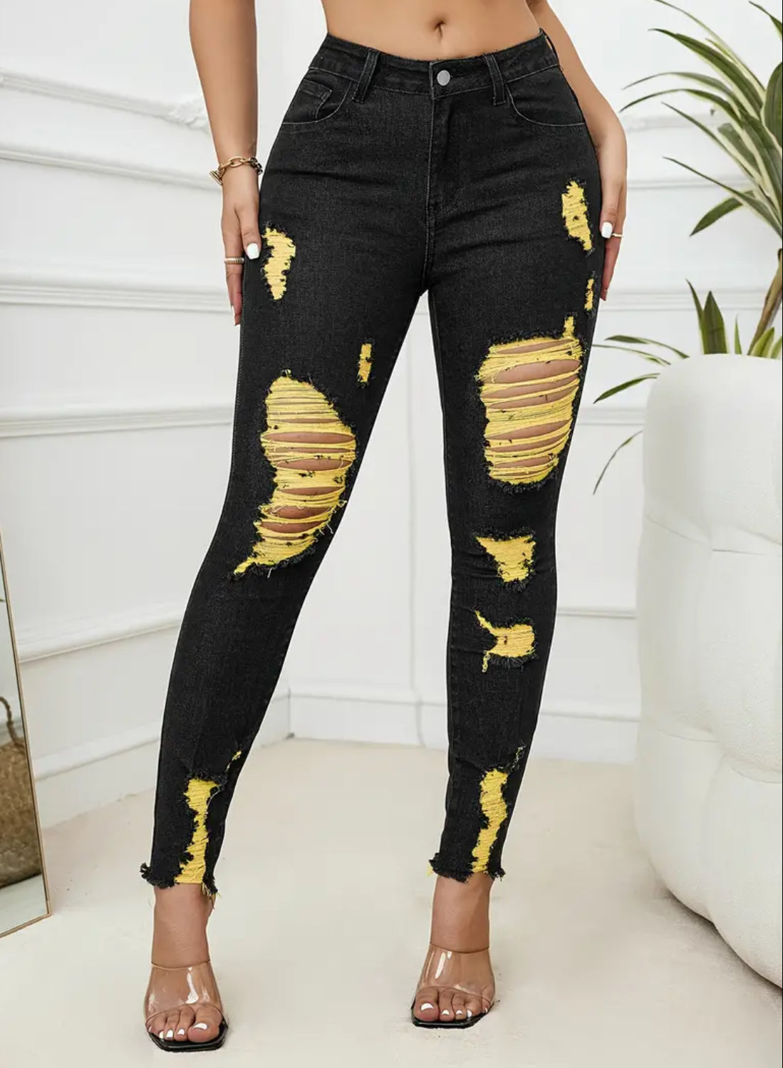 Women’s Ripped Slim Fit Mid-Stretch Tight Jeans