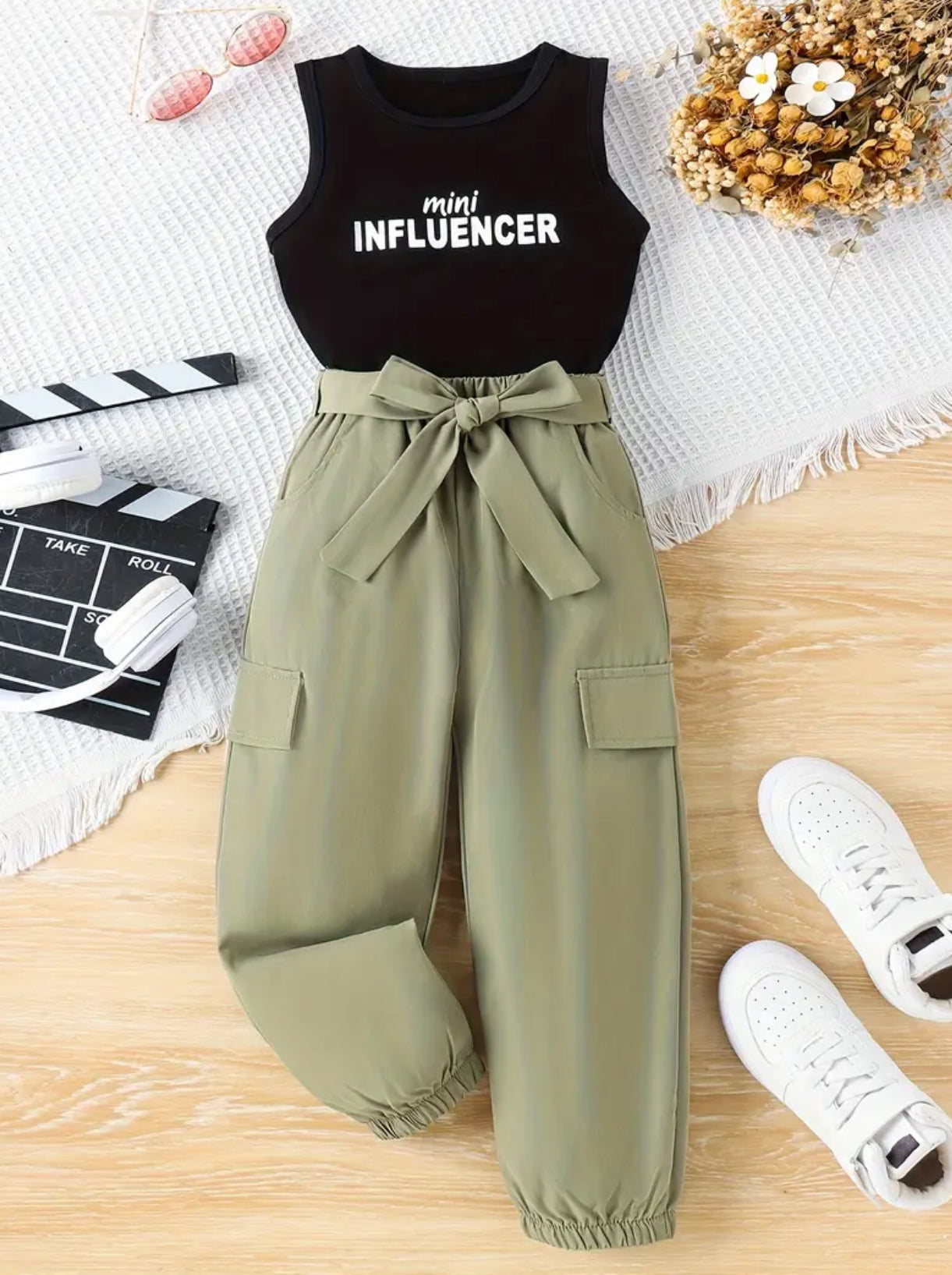 Conjunto de 2 piezas de camiseta sin mangas y pantalón jogger con estampado MINI INFLUENCER