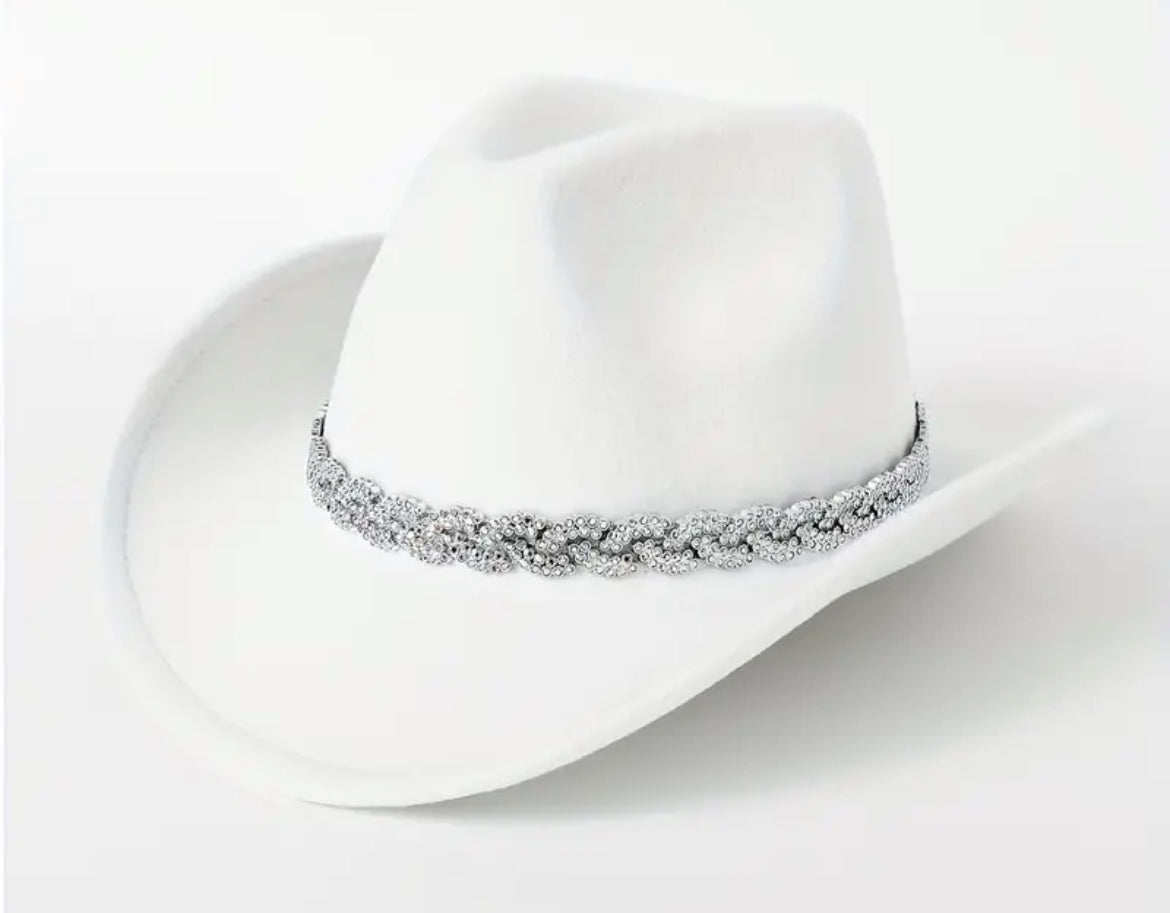 Sombrero de vaquero de fieltro de moda para mujer con banda de diamantes de imitación plateados y detalle de cuentas