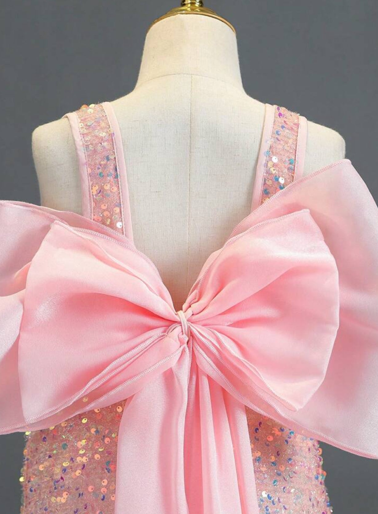 Girls ‘Glittering’ Formal Pink Bows 🎀 Dress