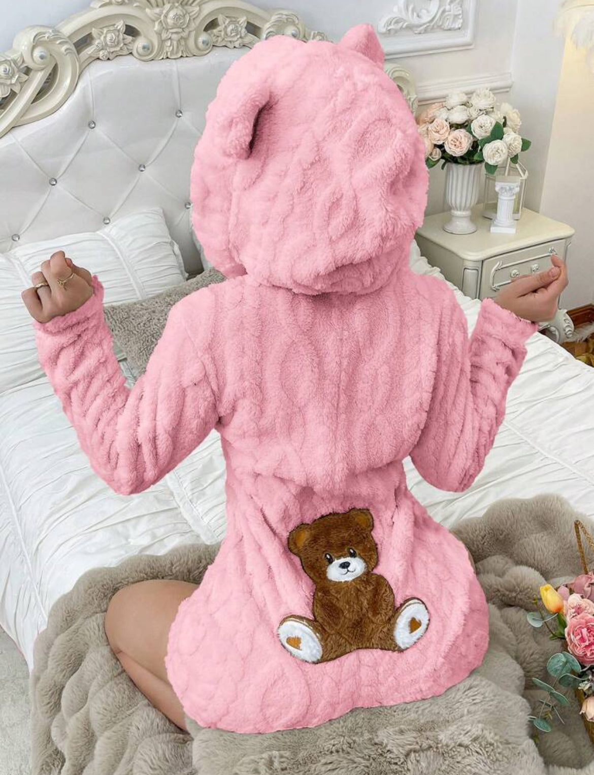 Pijama de peluche bordado con forma de osito con capucha y forma de mameluco “Baby Bear”