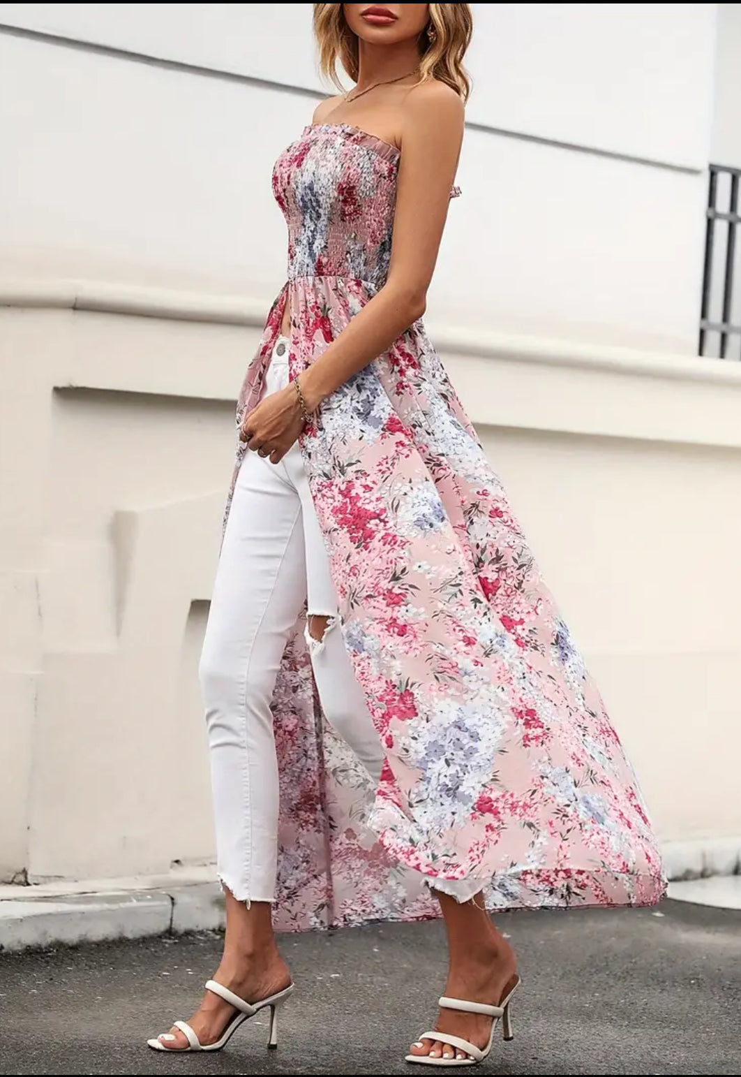 Elegant Sleeveless Flowy Silhouette, Dress / Top