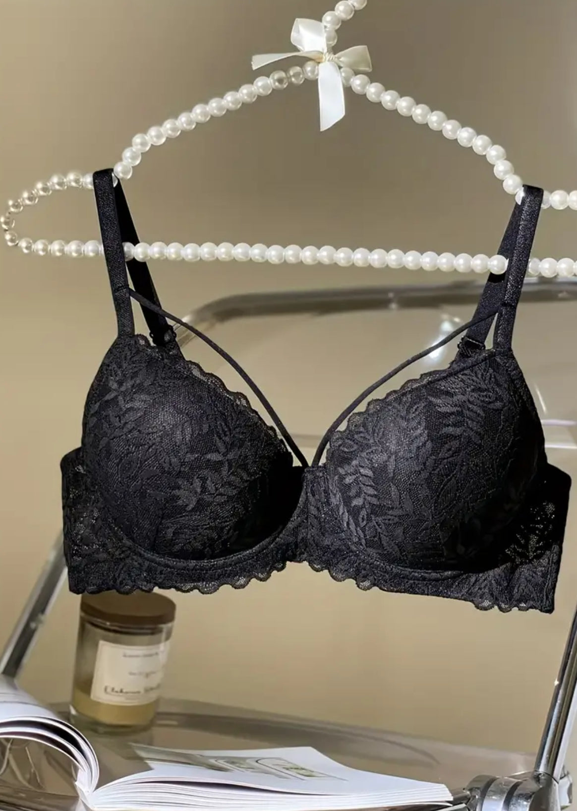 “Sleek Lingerie” Contrast Lace Push Up Bra, Comfy & Breathable Cut Out Bra