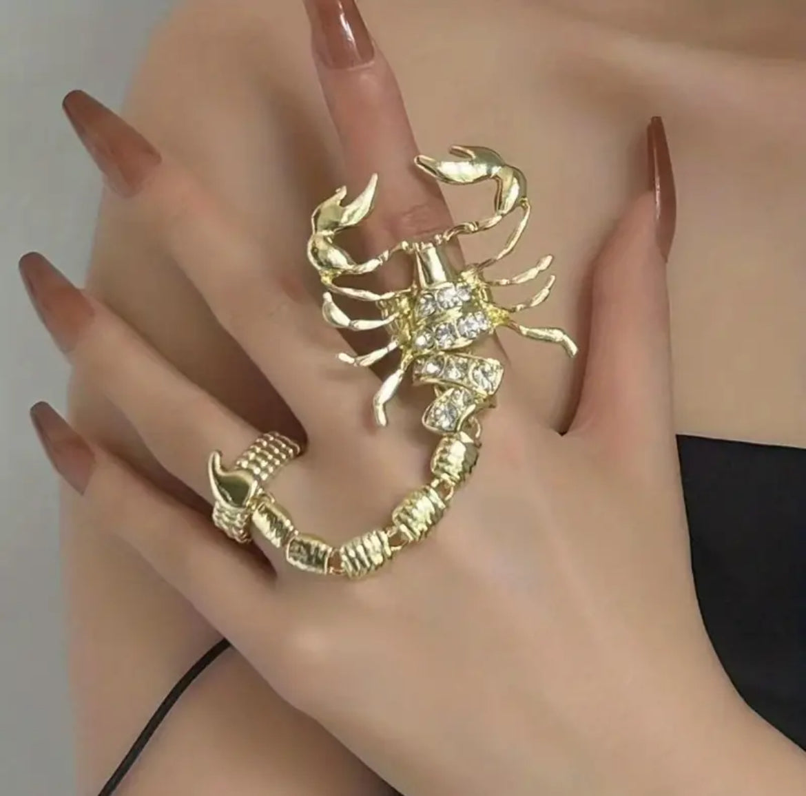Exaggerated Rhinestone Decor Scorpion Chain Ring Punk Style Elastic Ring Accessories For Girls