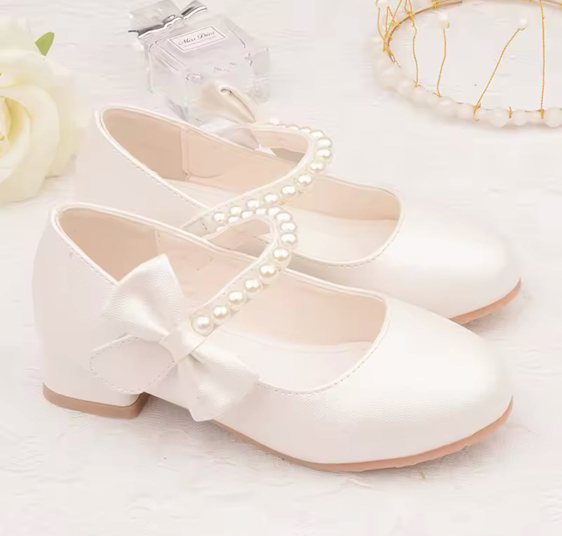 Girls ‘Bows & Pearls’ Shoes