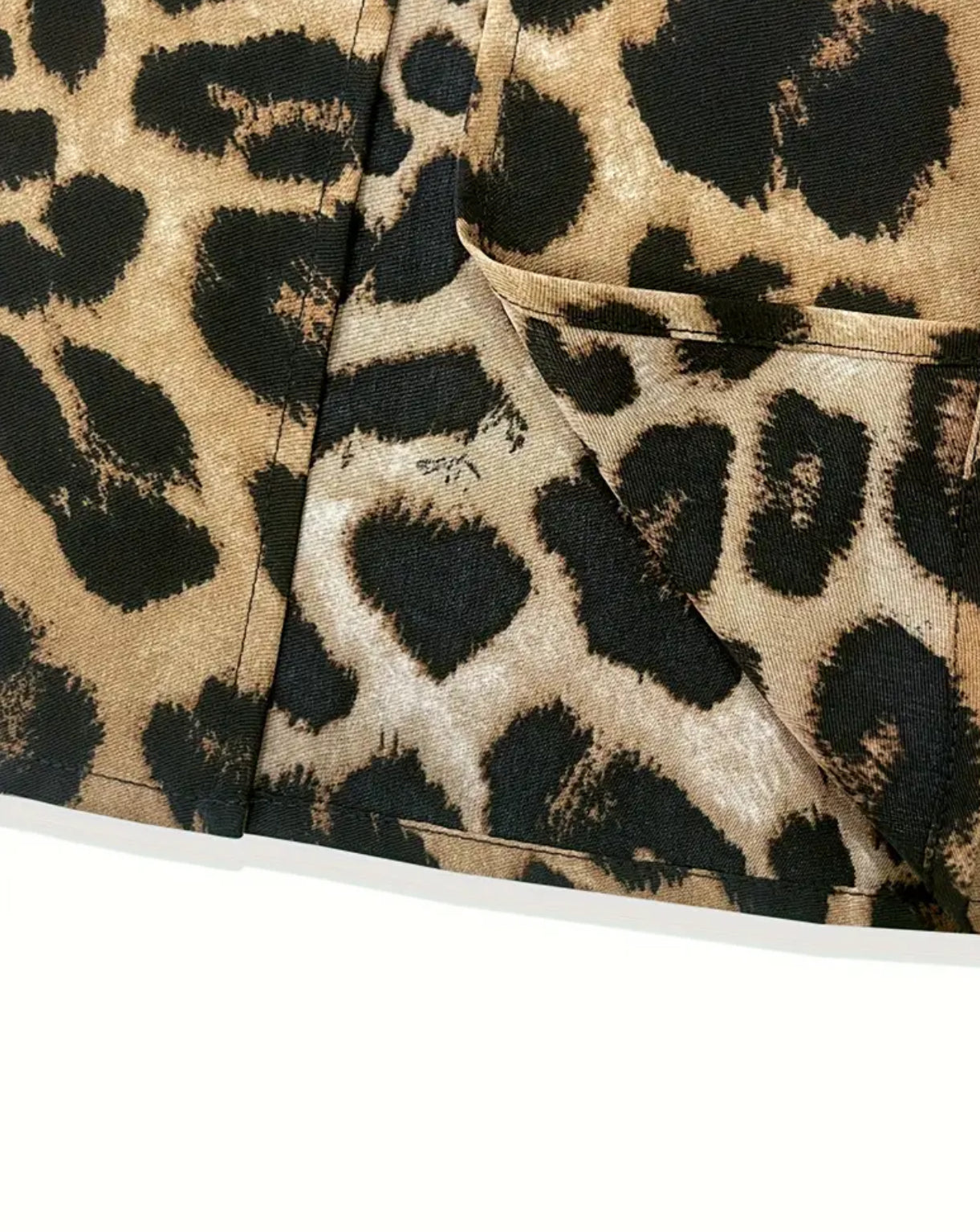 Mono con cinturón dividido y estampado de leopardo vibrante: elegante cuello tipo gargantilla, sin mangas, básico para primavera y verano: ropa de moda femenina para mujeres elegantes