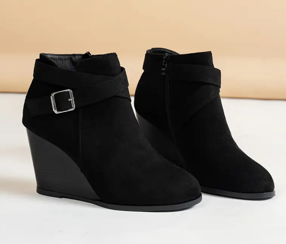 Chic Women's High-Heel Ankle Boots - Fashionable Solid Color