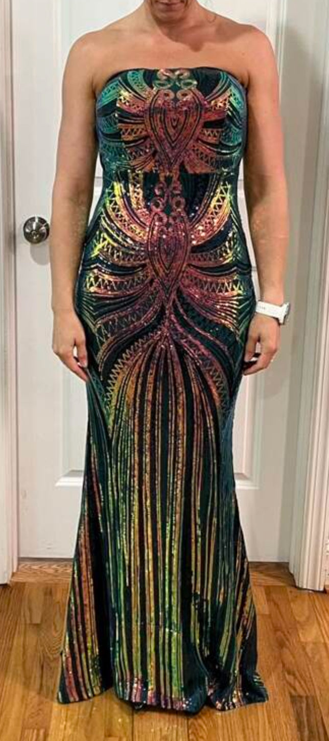 Vestido glamoroso de lentejuelas y espalda descubierta “Sirenas”