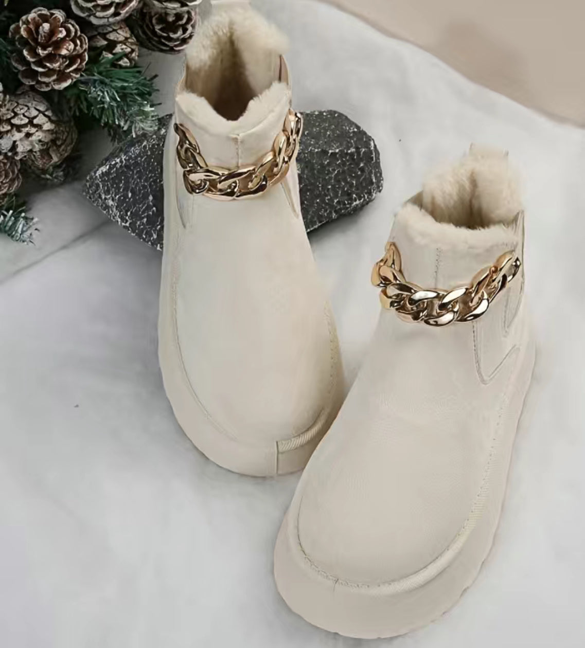 “Snow White” Women's Chain Decor Snow Boots, Warm Lined Non-slip