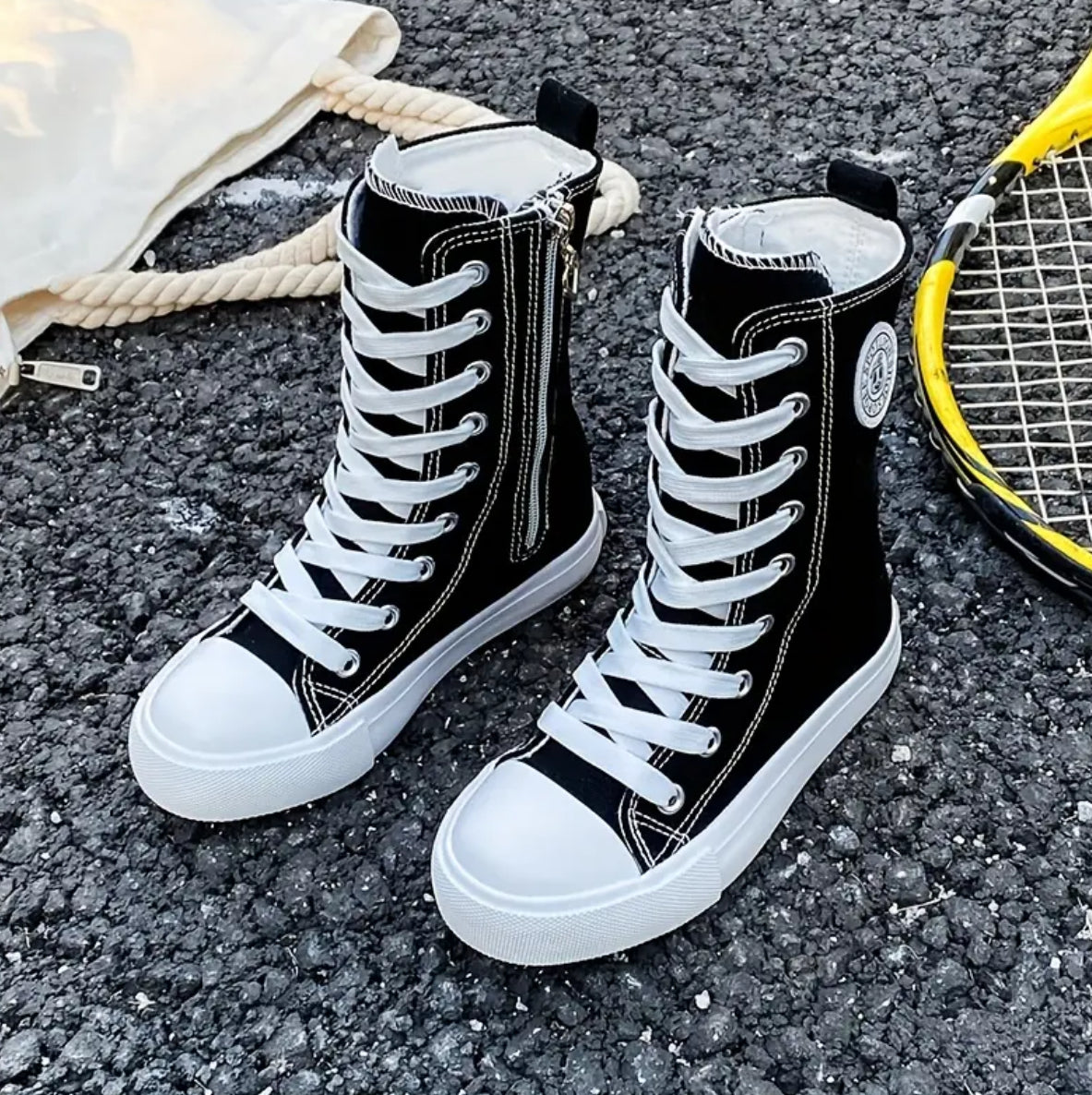 Zapatillas de skate modernas de caña alta y sólida con cremallera lateral