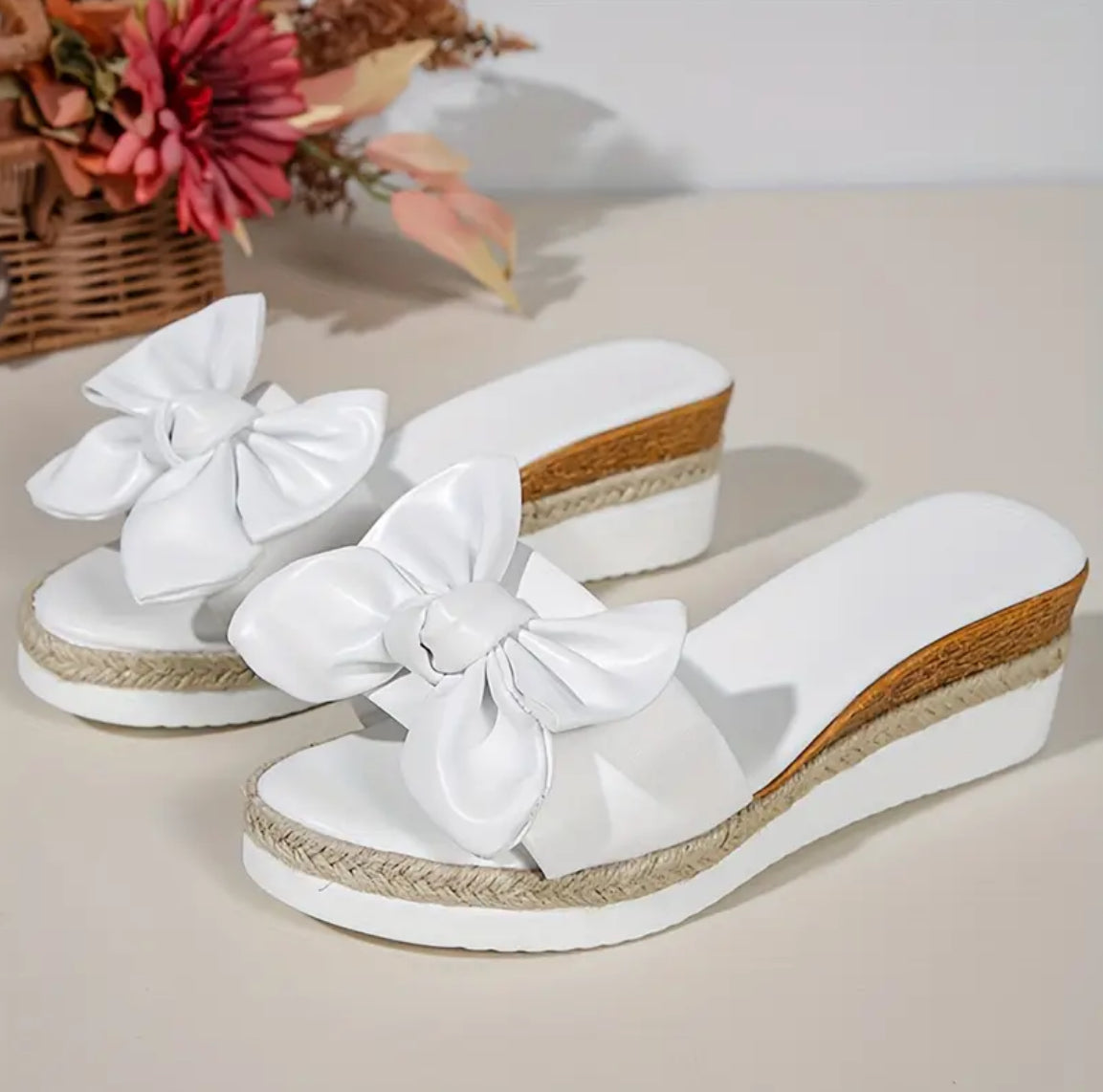 Bowknot Wedge Heeled Sandals 🤍