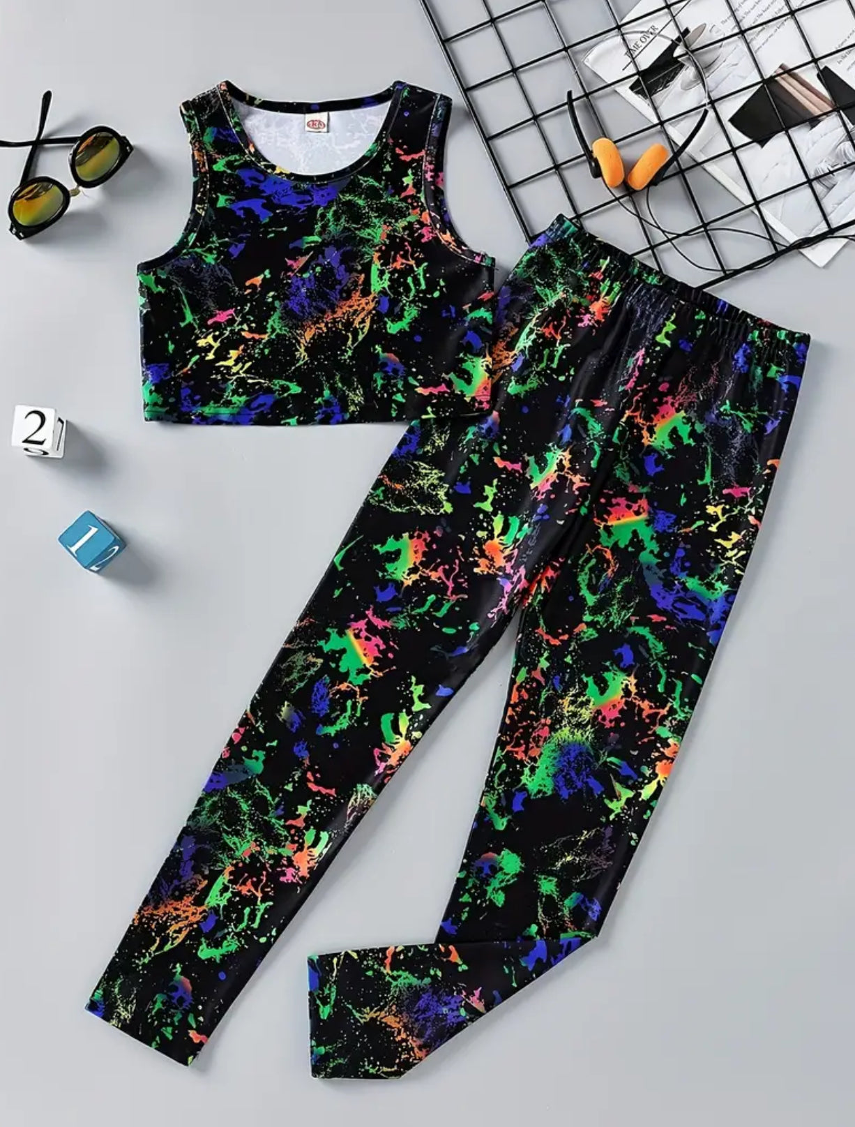 Girls 2pcs Graffiti Tank Top & Matching Pants Luminous Glow-In-The-Dark Pattern