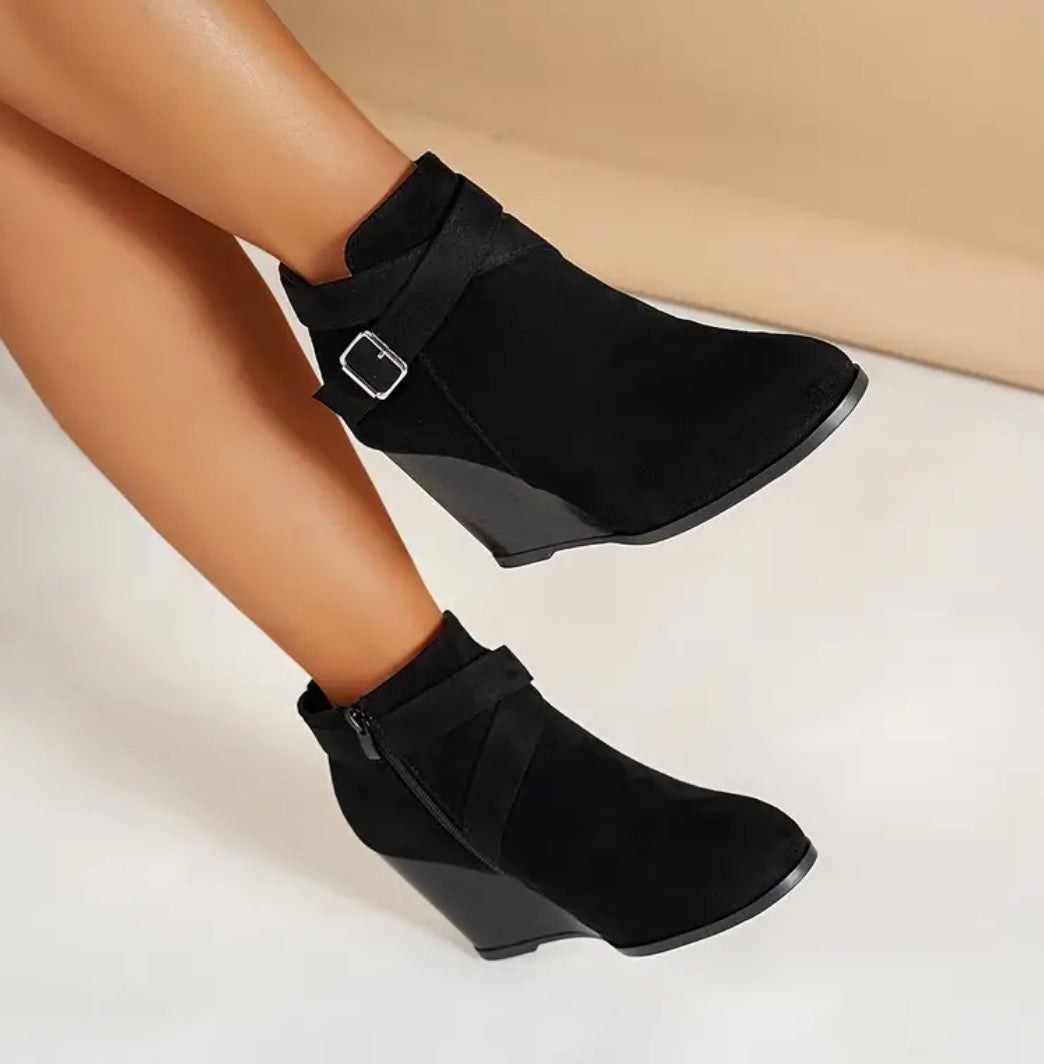 Chic Women's High-Heel Ankle Boots - Fashionable Solid Color