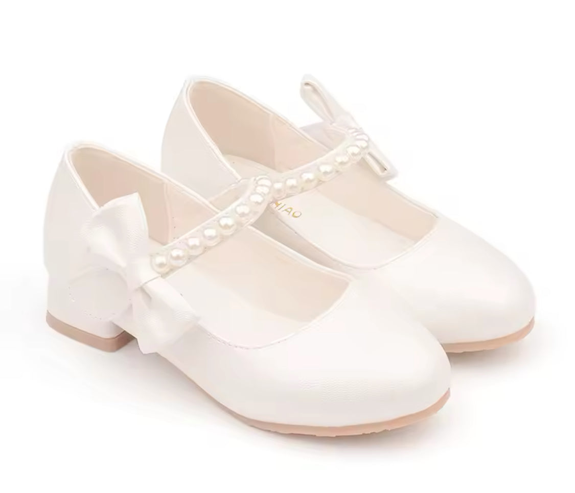 Girls ‘Bows & Pearls’ Shoes