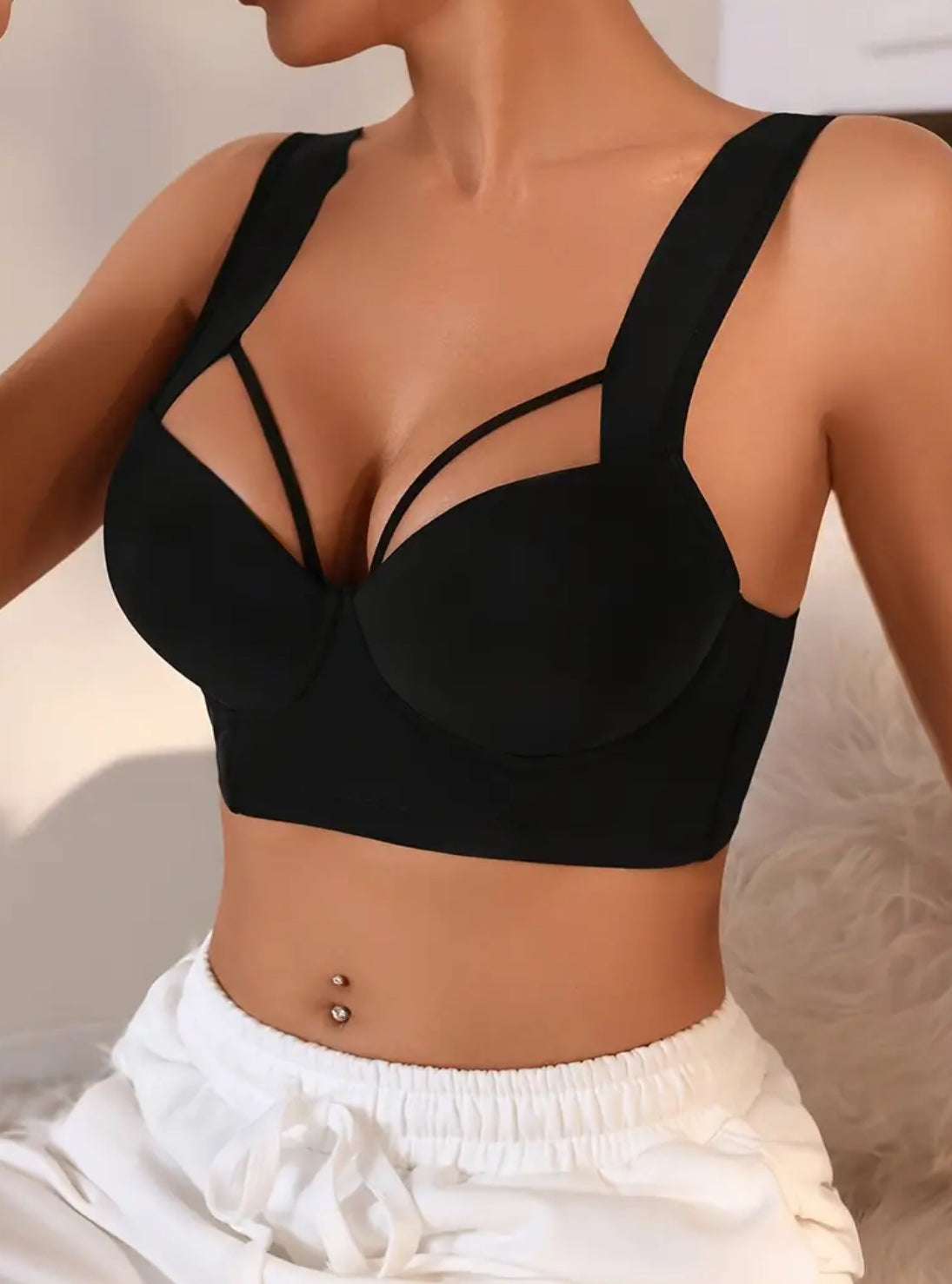 Luxurious Womens Lingerie, Sexy Cut -Out Bra + Supportive Underwire, Supportive Shoulder Straps