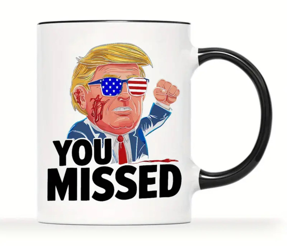 1 taza de café de cerámica de 11 oz con el mensaje “¡TE LO PERDISTE!” de Trump