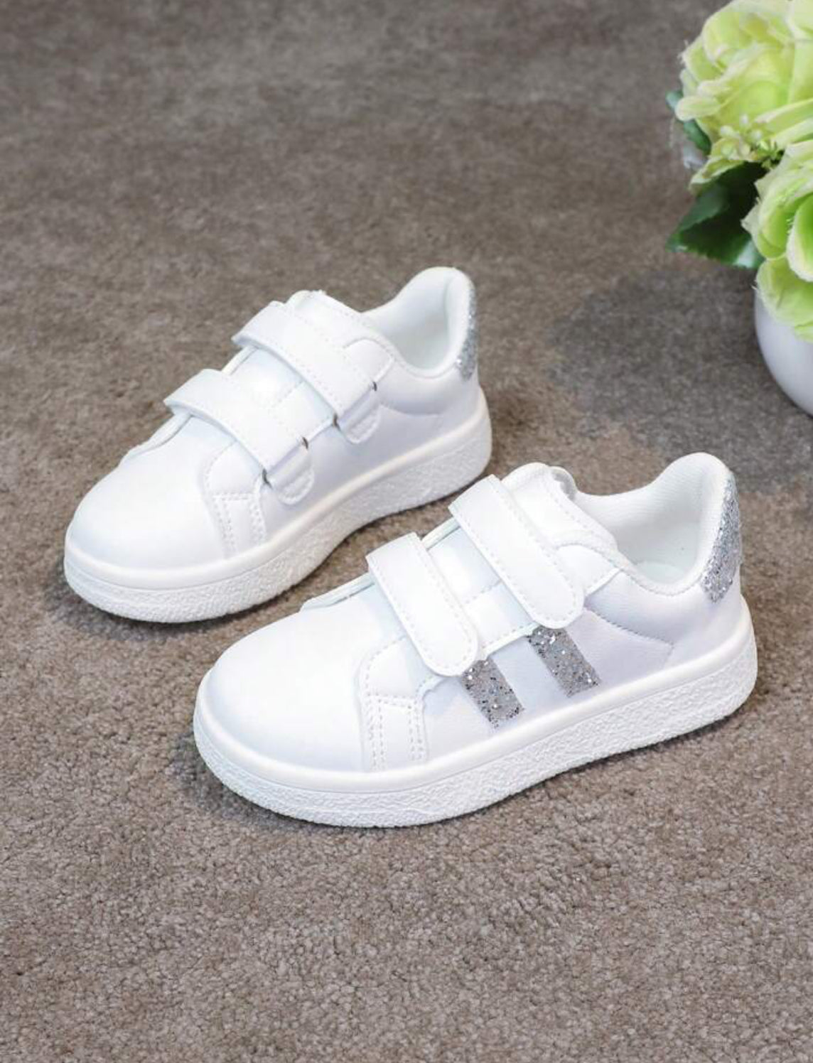 ‘GLITTER GIRLS’ Sneakers White Grip - Closure Low-Top Stylish 