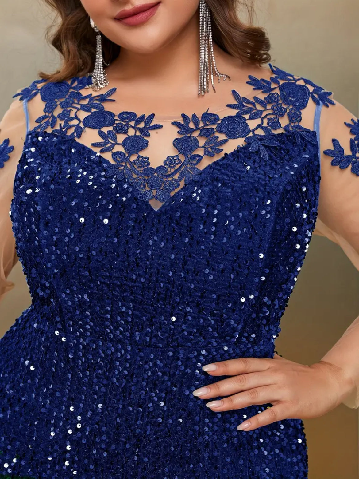 Plus Size Sequin Brush Train Dress, Elegant Floral Lace Stitching Illusion Sleeve Dress