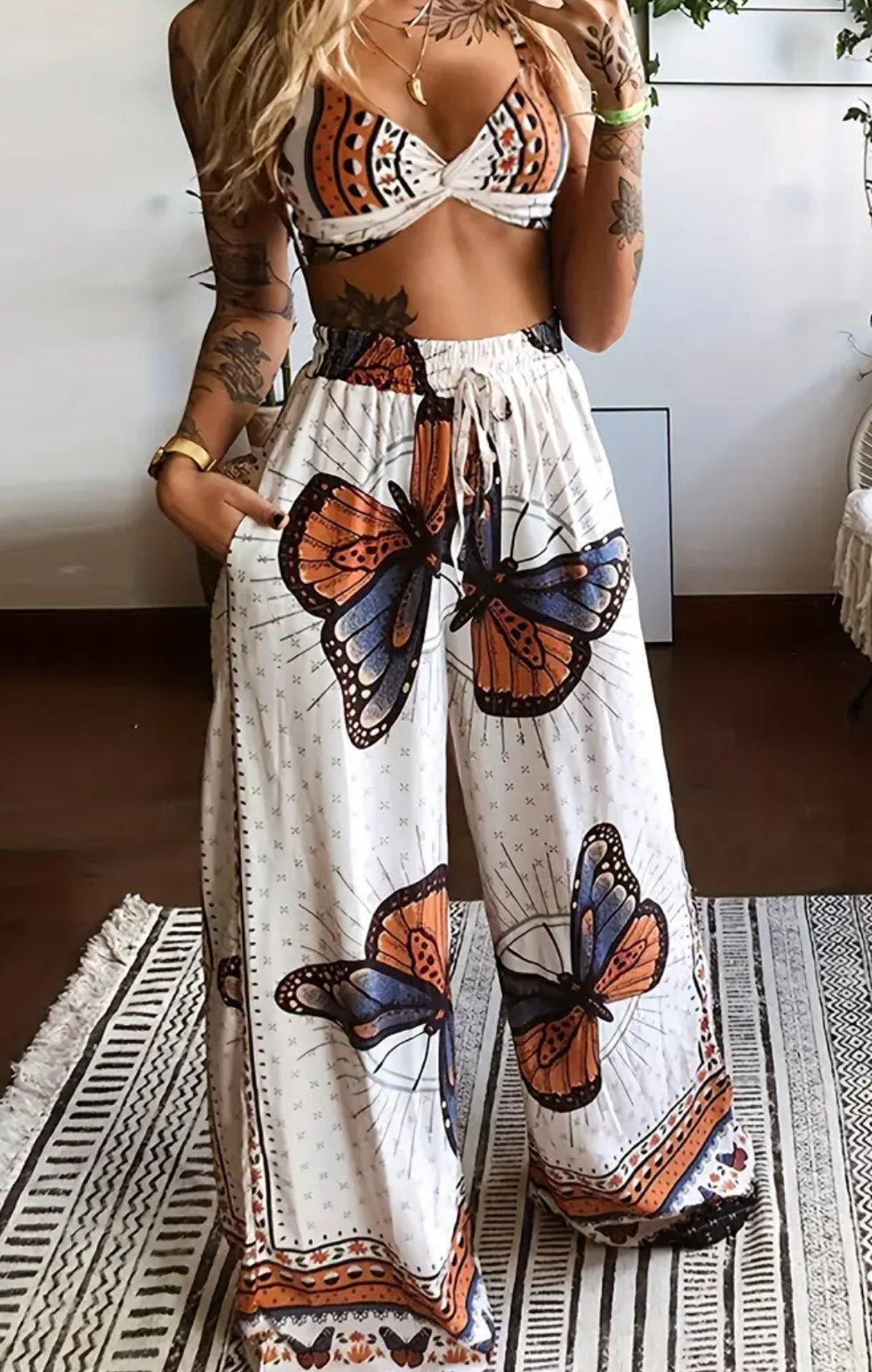 Boho Butterfly, set me dy pjesë, veshje të sipërme Crop Cami dhe pantallona të gjera